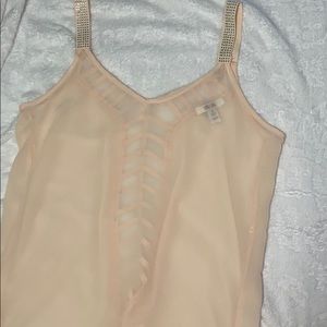 🎀Cute open back breezy blouse!